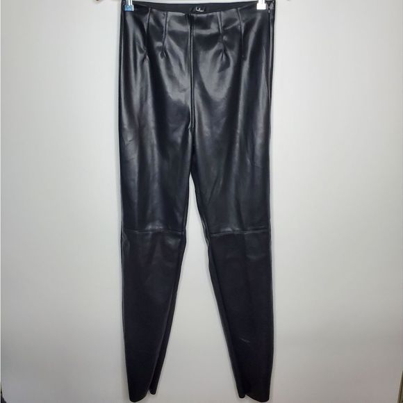 Lulu's Black Vegan Liquid Wet Look Faux Leather Sectioned Pleated Pants Sz M - Picture 1 of 5